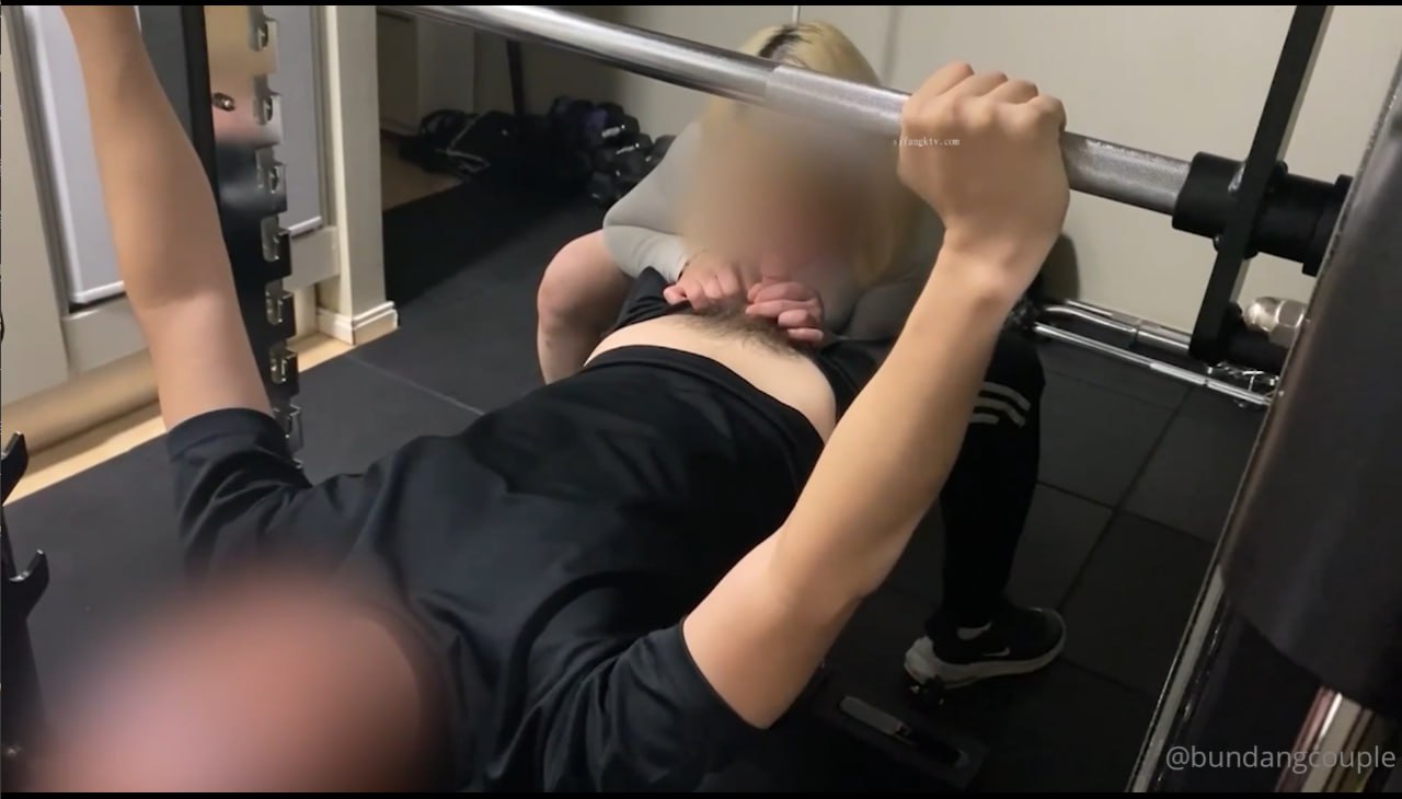 【2023-12-07】Having sex with my manager at “Ben”